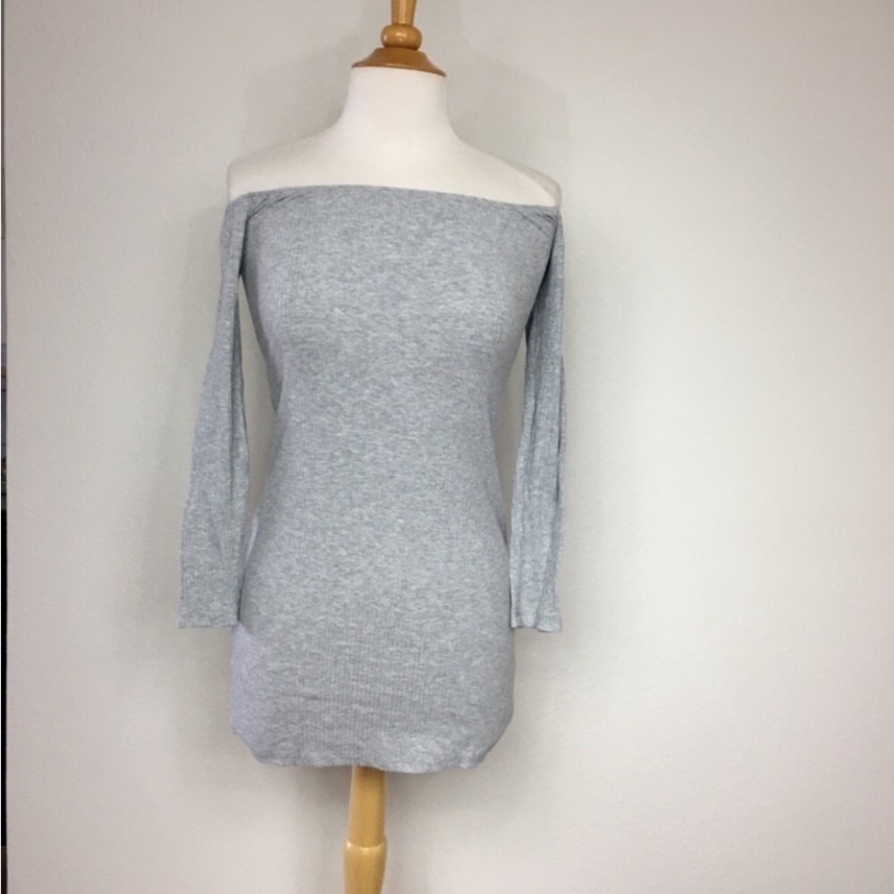 NWT New Vestidos Grey Ribbed Off Shoulder Long Sleeve Cinch Back Tunic Size L